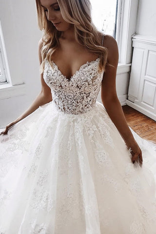 Glamorous Spaghetti-Straps Lace Appliques Tulle A-Line Wedding Dresses