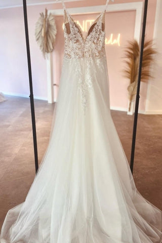 Glamorous sweetheart v-neck sleeveless a-line lace Wedding Dresses