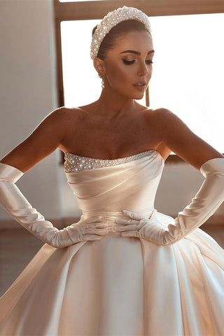 Glamorous White A-line Beading Satin Wedding Dress With Train