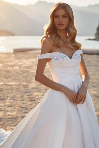 Gorgeous Long A-line Off-the-shoulder Satin Sleeveless Wedding Dresses With Glitter