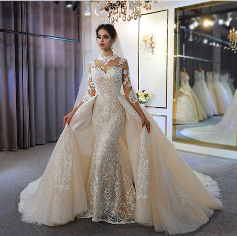 Gorgeous Long A-Line Sweetheart Appliques Lace Wedding Dress with Sleeves