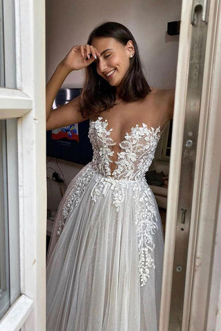 Gorgeous Long A-line Tulle Appliques Lace Wedding Dress