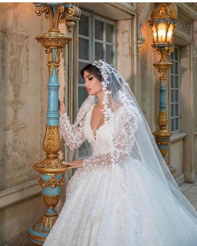 Gorgeous Long A-Line V-neck Appliques Lace Wedding Dress with Sleeves
