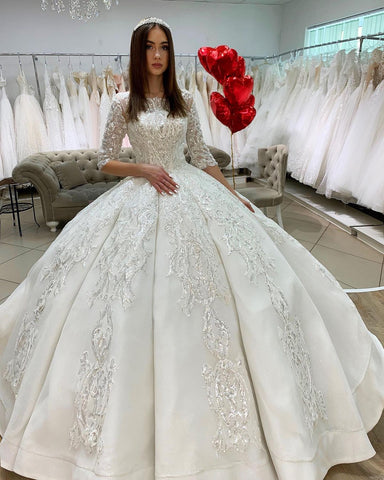 Gorgeous Long Princess Satin Bateau Appliques Lace Wedding Dress with Sleeves