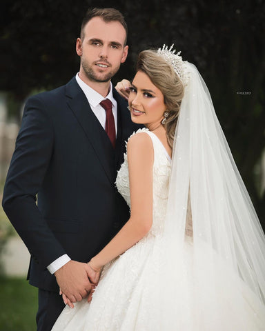 Gorgeous Long Princess V-neck Tulle Lace Wedding Dress