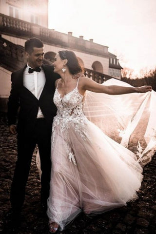 Gorgeous Spaghetti Straps Sleeveless A-Line Tulle Wedding Dresses with Pattern