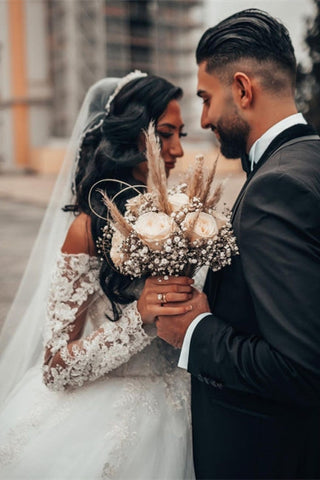 Gorgeous White Long Sleeves Lace Ball Gown Aline Floral Tulle Wedding Dresses