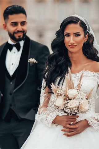 Gorgeous White Long Sleeves Lace Ball Gown Aline Floral Tulle Wedding Dresses