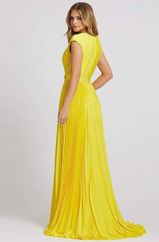 Vestido de graduación juvenil fluido con escote en V profundo y pliegues