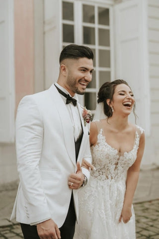 Ivory Sleeveless Straps A-Line Wedding Dress with Chapel Train