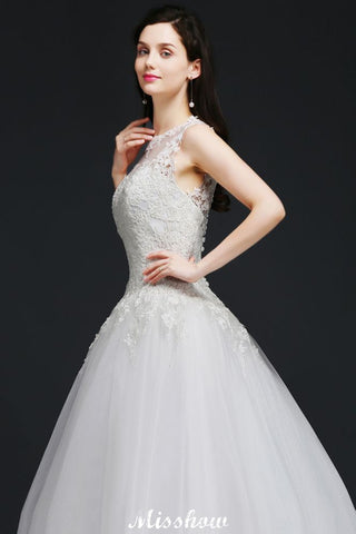 Lace Appliques Scoop Tulle Wedding Dress