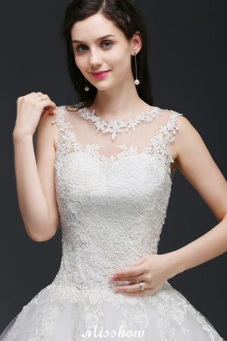 Lace Appliques Scoop Tulle Wedding Dress