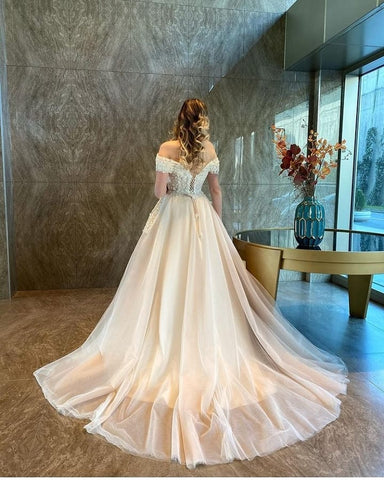 Long A-Line Sweetheart Off-the-Shoulder Backless Tulle Appliques Lace Wedding Dress