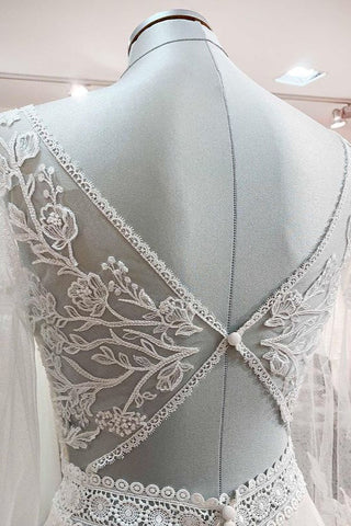 Long A-line Sweetheart Tulle Beadings Lace Appliques Wedding Dresses With Sleeves