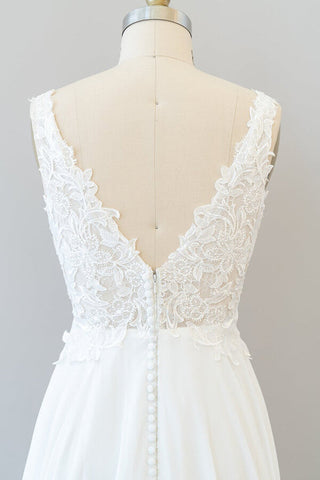 Long A-line V-neck Appliques Lace Chiffon Wedding Dress