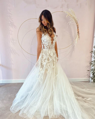 Long A-Line V-neck Appliques Lace Tulle Backless Wedding Dress