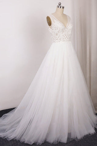 Long A-line V-neck Appliques Lace Tulle Wedding Dress