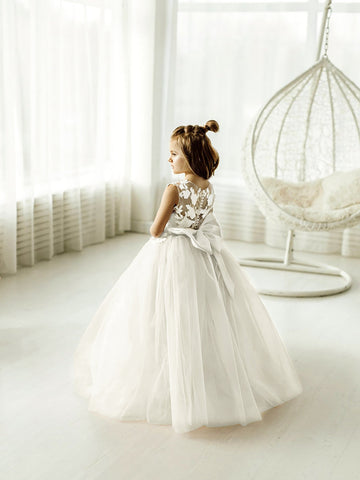 Long Ball Gown Tulle Lace Sleeveless Flower Girl Dress with Bow