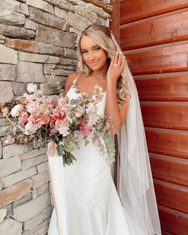 Long Mermaid V-neck Spaghetti Straps Appliques Lace Wedding Dress