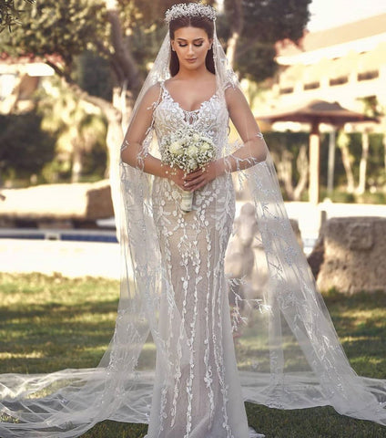 Long Mermaid V-neck Tulle Lace Wedding Dress with Detachable Train