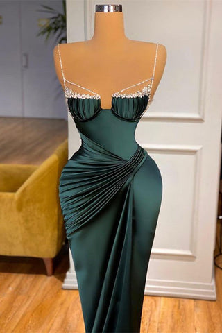 Robe de bal sirène vert foncé moderne avec perles et fines bretelles