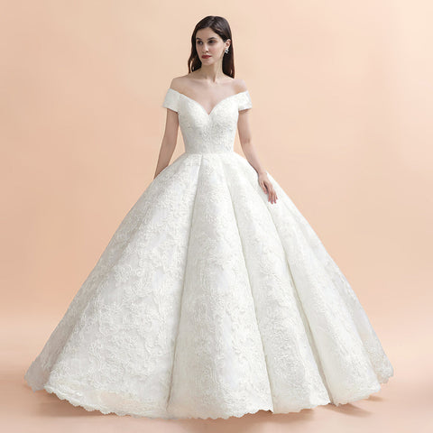 Off Shoulder Floor Length Bridal Gowns Lace Appliques Chapel Train Wedding Dress