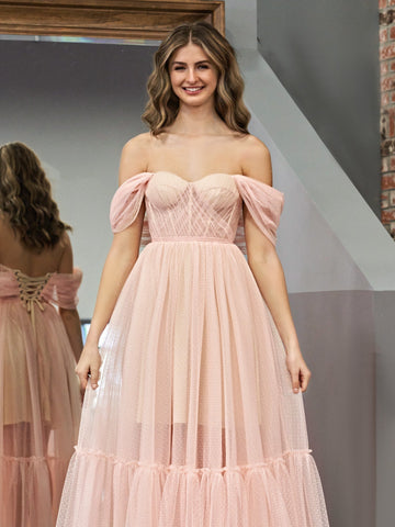 Robe de bal trapèze en tulle rose poudré, décolleté cœur, longueur thé