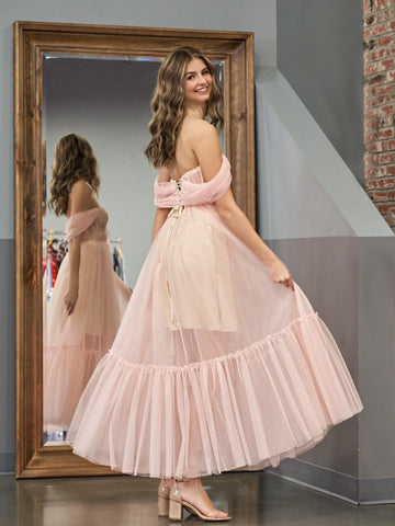 Robe de bal trapèze en tulle rose poudré, décolleté cœur, longueur thé