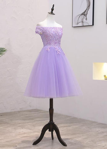 Vestido de fiesta de bienvenida con hombros descubiertos, encaje y tul color lila claro S11189