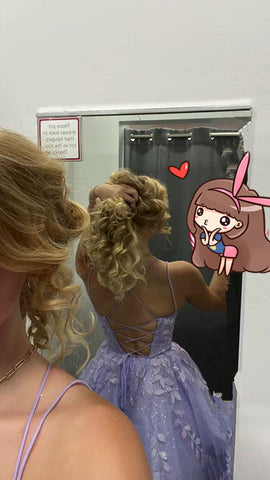 Robe de princesse courte lavande en forme de A, ornée de dentelle appliquée, pour une soirée de bal de fin d'année (Y1227)