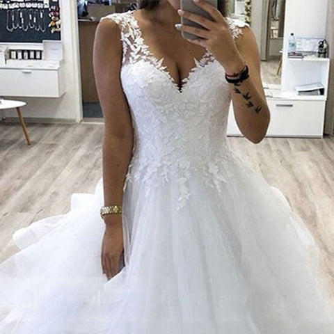 Robe de mariée princesse à col en V et jupe en tulle à volants, blanche, personnalisable, pour l'hiver