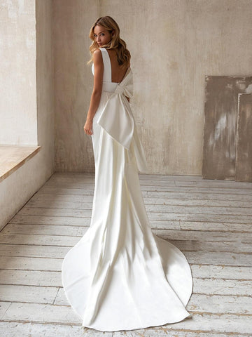 Robe de mariée sirène en satin, simple et élégante, avec surjupe amovible à nœud papillon (collection 2025), disponible en grandes tailles.