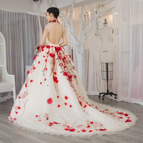 Robe de mariée romantique à fleurs transparentes et diamants bordeaux Hater