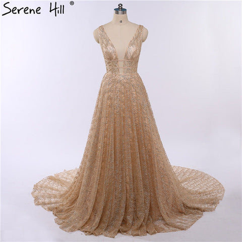 En solde, aucun retour, aucun remboursement. Vente Robe de soirée sexy en tulle à décolleté en V profond. Robes de soirée LA6251