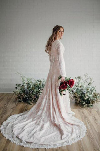 Robe de mariée pudique en dentelle transparente à manches longues WD530