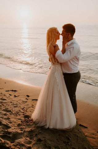 Simple A-line Backless Wedding Dresses with Lace