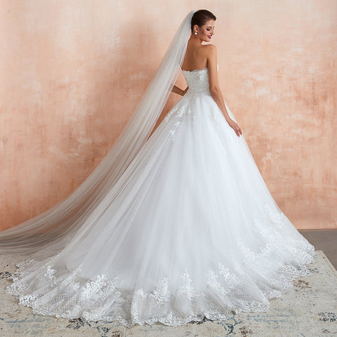 Stylish Long A-line Strapless Appliques Tulle Wedding Dress