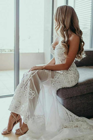 Vestido de novia de playa con escote corazón, corte recto y apliques de encaje WD517