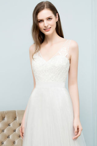 V-neck Sleeveless A-line Floor Length Lace Tulle Prom Dresses