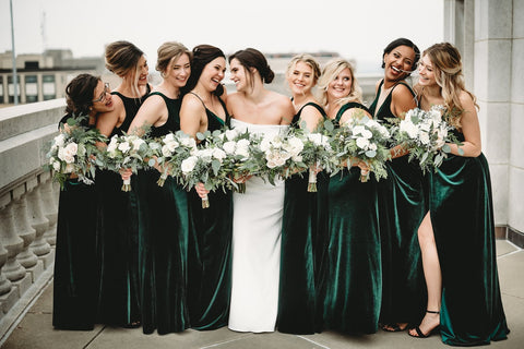 Baoleely Winter Emerald Green Velvet Bridesmaid Dresses Canada V Neck Sleeveless