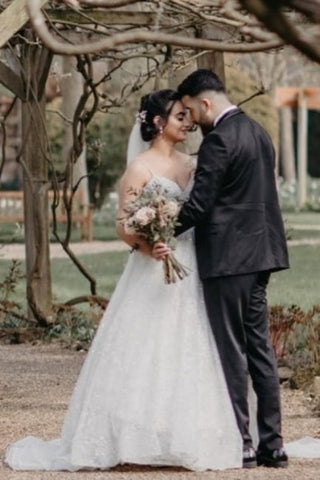 Vintage Spaghetti Strap Sleeveless A-Line Floor-Length Tulle Wedding Dresses with Beading