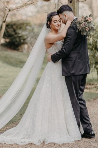 Vintage Spaghetti Strap Sleeveless A-Line Floor-Length Tulle Wedding Dresses with Beading