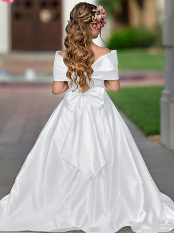 Elegant Ivory Satin Princess Ball Gown with Sweep Train and Bow for Flower Girls